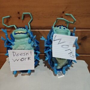 Vintage A Bugs Life TALK N' SING INTERACTIVE Tuck‎ and Roll Thinkway Toys C3